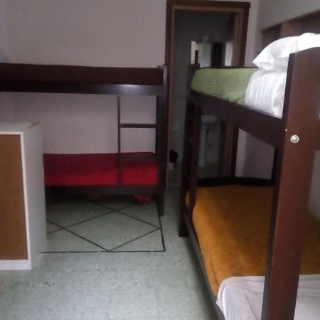 Hostel Urbano Mar del Plata Exterior photo